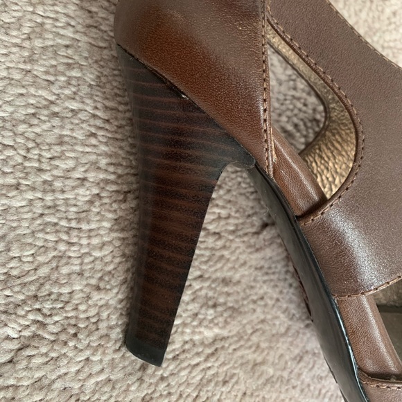 Sofft Chocolate brown heels - Picture 3 of 8